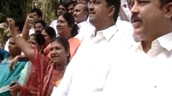 Telangana: More trouble for Congress Telangana: More trouble for Congress