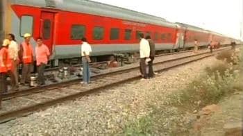 Video : Maoists blow up track in Bihar, target Rajdhani Express