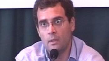 Now, Rahul Gandhi takes on Shiv Sena over migrants