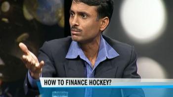 How to finance hockey?
