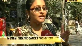 Video : Mumbai students on Sena vs SRK