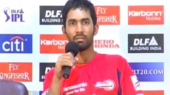 Delhi face stiff challenge from Royal Challengers