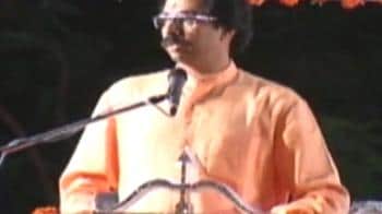 Video : Uddhav: If SRK doesn't retract, can't guarantee anything
