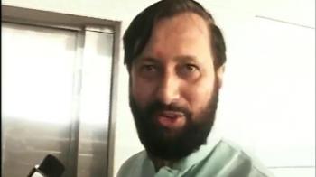Video : Azhar, Javadekar 'Jet' lagged