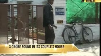Video : IAS couple's house raided, Rs 3 crore found
