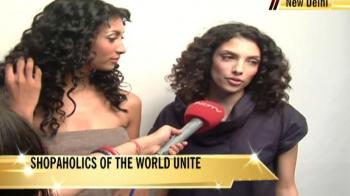 Vogue's shopaholics to unite