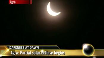 Video : Partial solar eclipse begins in Agra