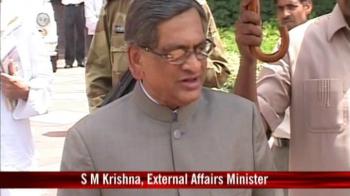 Terror has nothing to do with Kashmir: Krishna