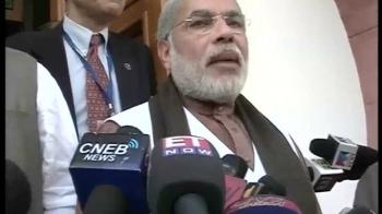 Narendra Modi takes on Centre on prices