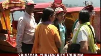 Video : Curfew hits tourism in Srinagar