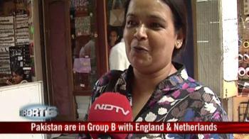 Indo-Pak fans warm up for the showdown