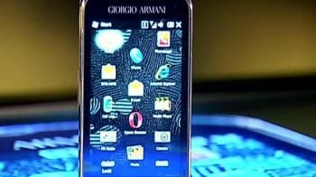 Video : Review: Samsung's Giorgio Armani phone