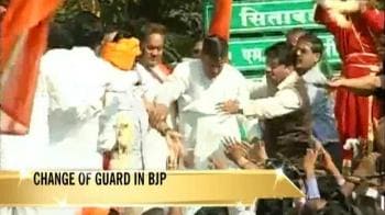 Video : Nagpur welcomes Gadkari