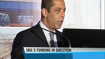 Llyod exits Pipavav for lower than mkt price at Rs 54/share Llyod exits Pipavav for lower than mkt price at Rs 54/share