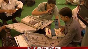 Polls '09: Comet watches over Polls '09: Comet watches over