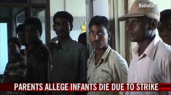 Parents allege infants die due to doctors' strike Parents allege infants die due to doctors' strike
