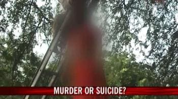 Video : Bodies of couple found hanging