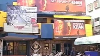 Multiplexes reluctant to screen SRK's film