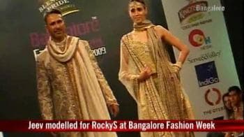 Video : Jeev spotted on ramp!