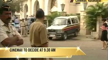 Fewer shows of SRK's film in multiplexes