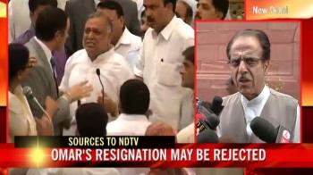 'Omar must think of resignation'