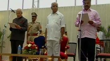 Karnataka Chief Minister's supporters start drifting