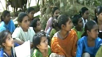 Video : Maya has crores for statues, but not for schools?