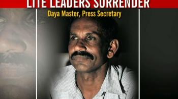 Video : Top LTTE leaders surrender to Lankan army