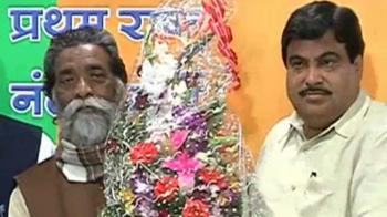 Soren meets new BJP chief Gadkari