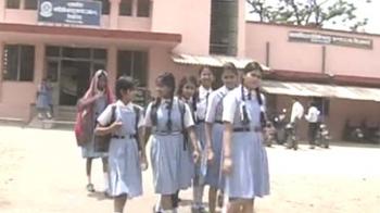 Video : Bhopal: Early to school, early to home