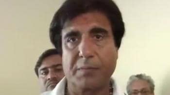 Video : Raj Babbar defeats Mulayam's bahu