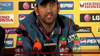 Dhoni apologises to nation