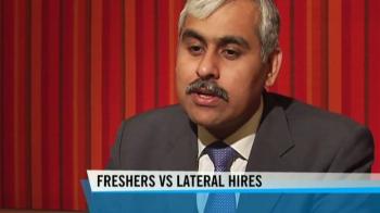 Overall staff addition still stagnant in IT sector