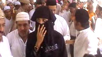 Shilpa, Yusuf pray for team's win