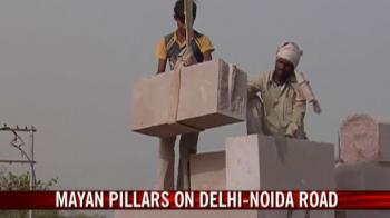 Mayan pillars on Delhi-Noida road