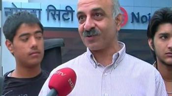 Video : Noida Metro opens to passengers today