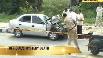 Video : SDM found dead in outer Delhi