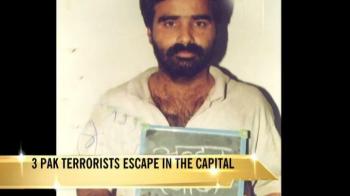 Police release pictures of escaped terrorists