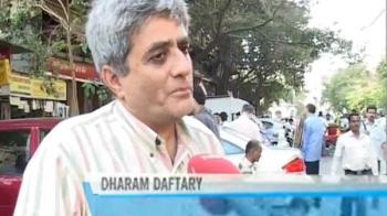 IRDA, SEBI tussle leaves investors, insurers worried IRDA, SEBI tussle leaves investors, insurers worried