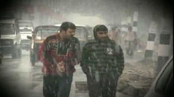 First snowfall of the season in Srinagar