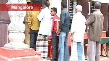 Video : Mangalore votes in phase 3