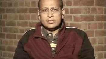 Video : Govt will consider Naxal offer, but without conditions: Singhvi