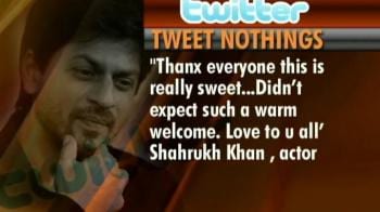 Video : Will SRK beat Priyanka on Twitter?