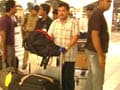Videos : एयर इंडिया ने वसूला डबल किराया