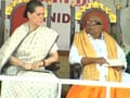 Video : Sonia Gandhi, Karunanidhi hold joint rally