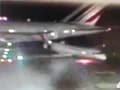 Video : "Attention all emergency trucks we've been hit by an aircraft"