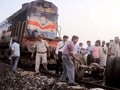 Videos : यूपी : बस से टकराई ट्रेन, 38 मरे