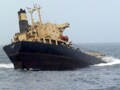 Video : मुसीबत बना समुद्र में डूबा जहाज