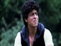 Video: शाहरुख के बाल हुए घुंघराले...