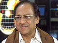Video : Ghulam Ali pays respects to Jagjit Singh